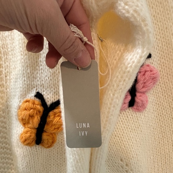 NWT - Luna Ivy - Knitted Butterfly Cardigan - Picture 5 of 7